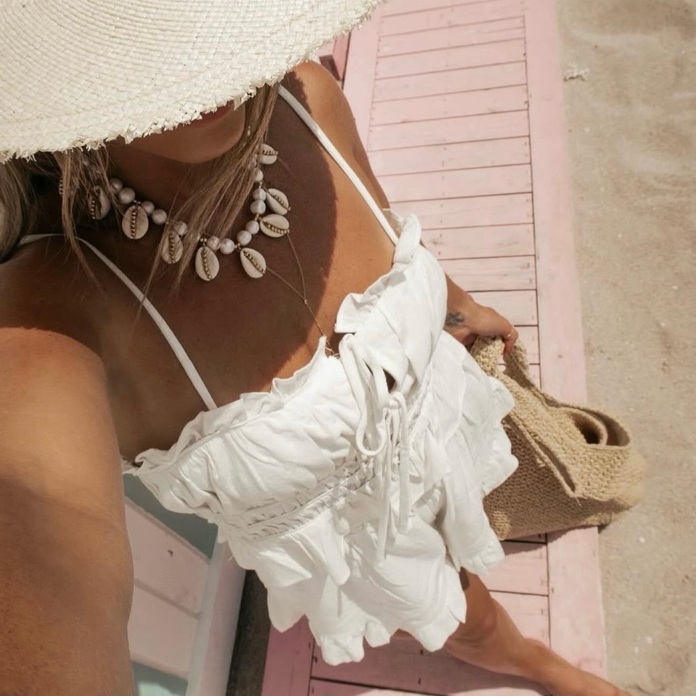 Stitch & Feather White Ruffled Women's Two Piece Set - Picture 2 of 6